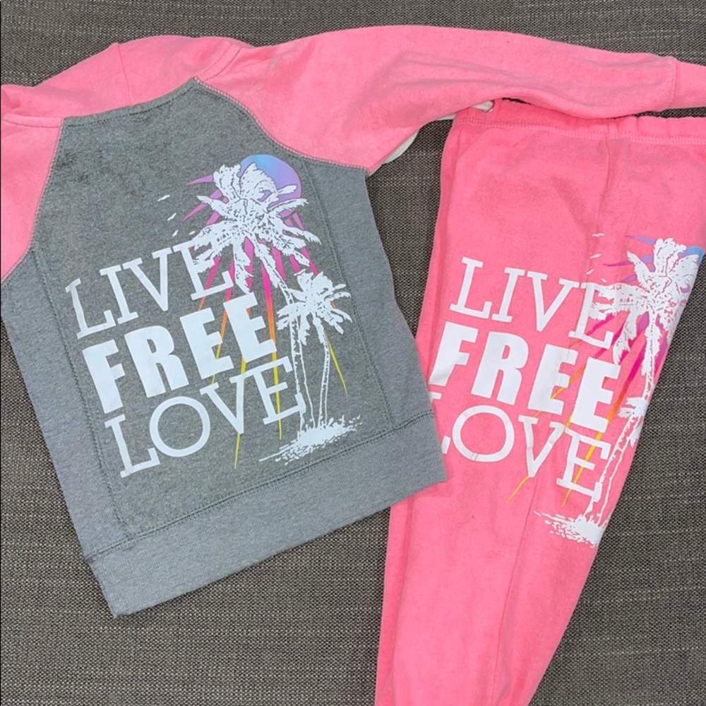Girls 2 piece sweatsuit